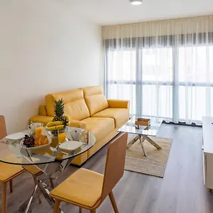  Apartamento Modern Next To Train/bus Station